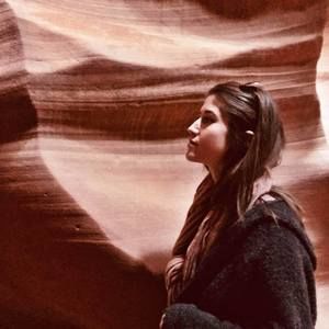 Meet your Posher, Maria